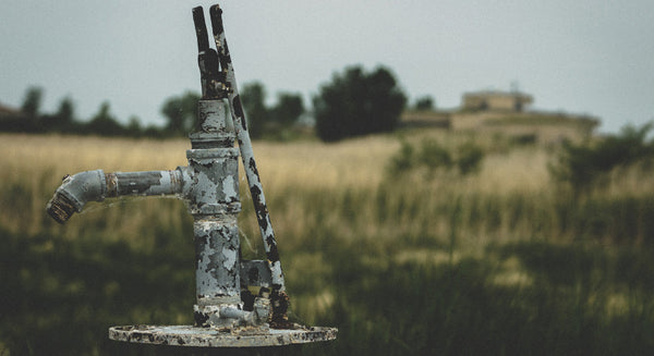old well hand pump